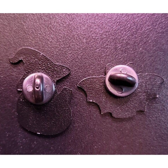 2x Cute Witchy cat enamel Pins spooky, Halloween - Picture 2 of 3